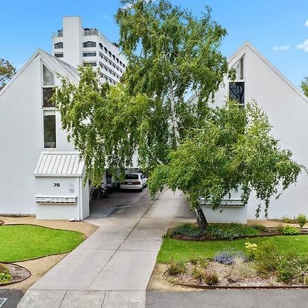 The Warbling Magpie Apartment Melbourne Exterior photo